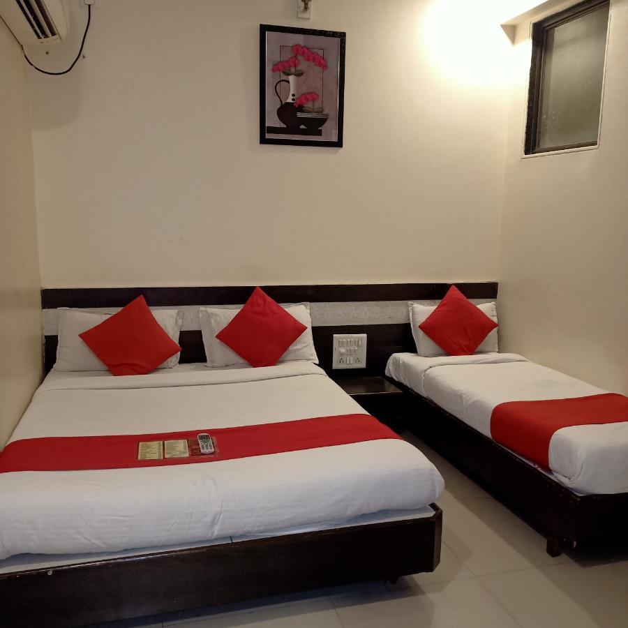 Hotel Palkhi Shirdi Ngoại thất bức ảnh